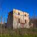 Lultima tappa del nostro viaggio  unaltra masseria: Villa Sforza, un edificio circondato da alti, lineari e spogli arbusti